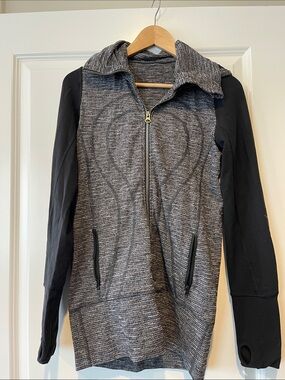 Lululemon Long Zip Hoodie Jacket in Heather Gray and Black